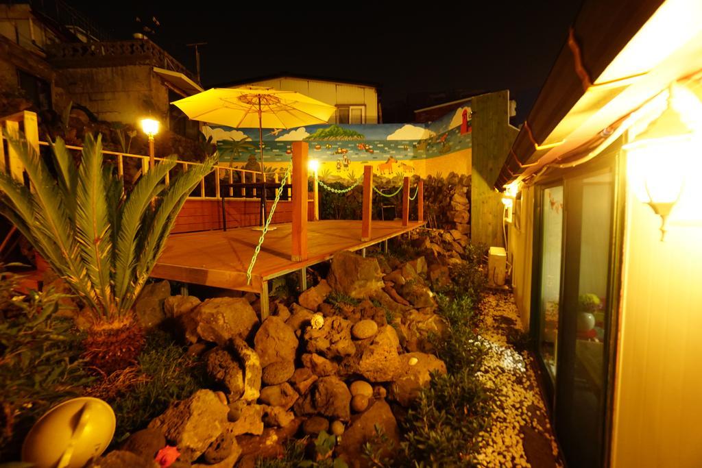 Little Haenyeo Villa Jeju Exterior photo